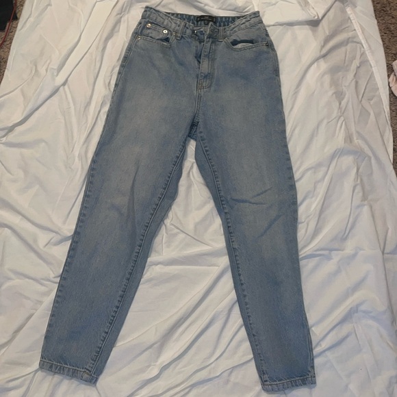 Riot | high rise mom jean size US 4 - Picture 2 of 4